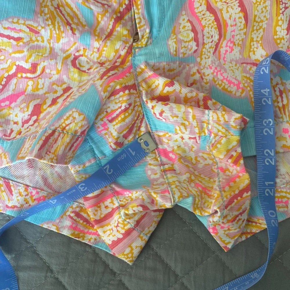 Lilly Pulitzer‎ shorts - Picture 2 of 3